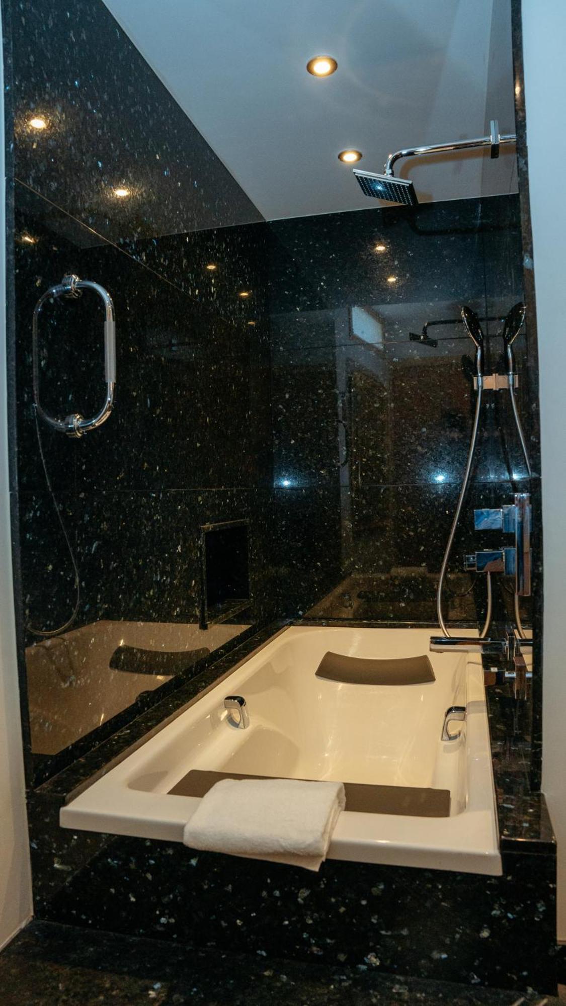 Superbe Appartement 132M2, Classe 5 Etoiles, Sarlat Centre Exterior foto